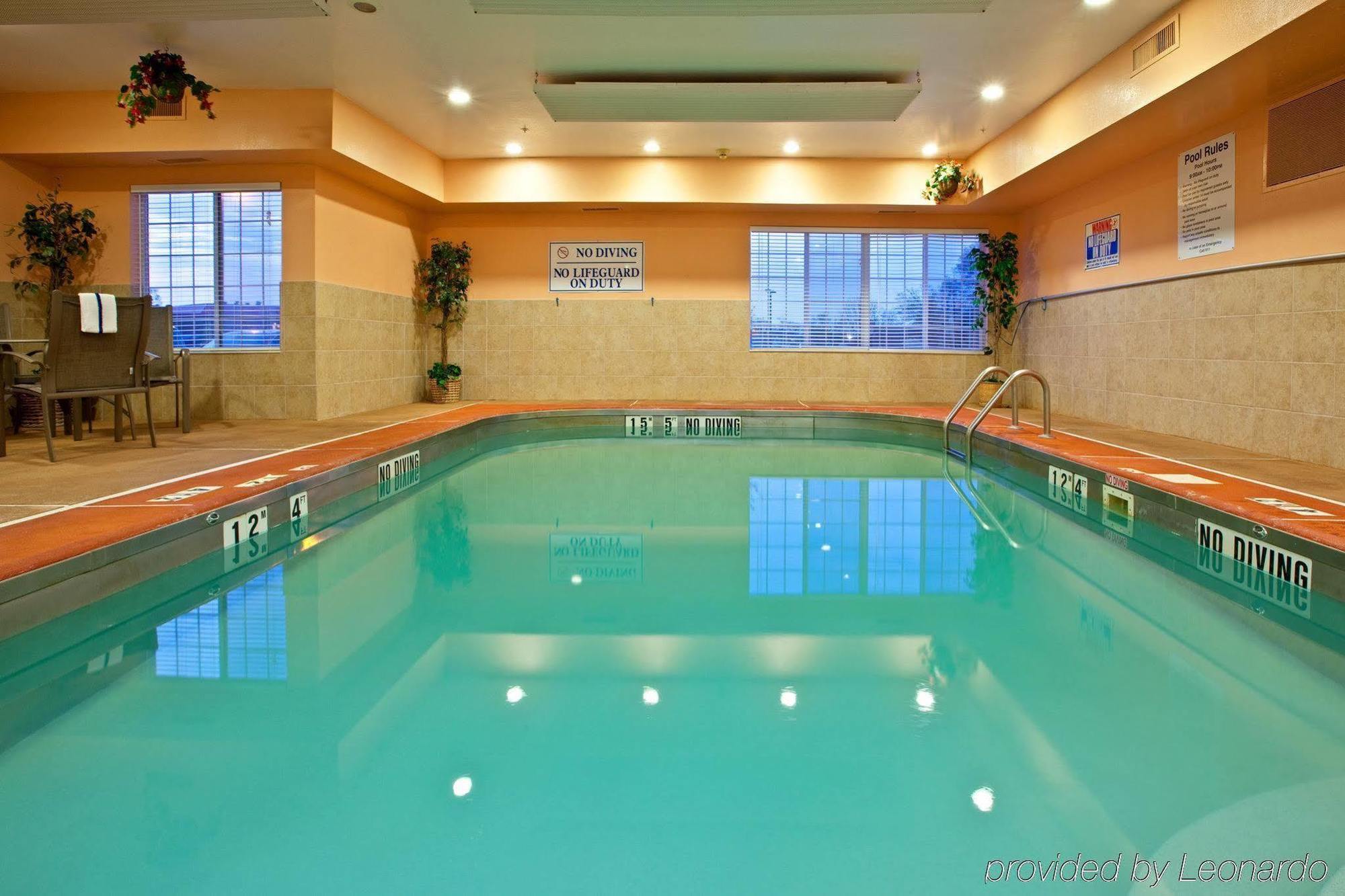 Holiday Inn Express & Suites Harrison By Ihg Facilidades foto